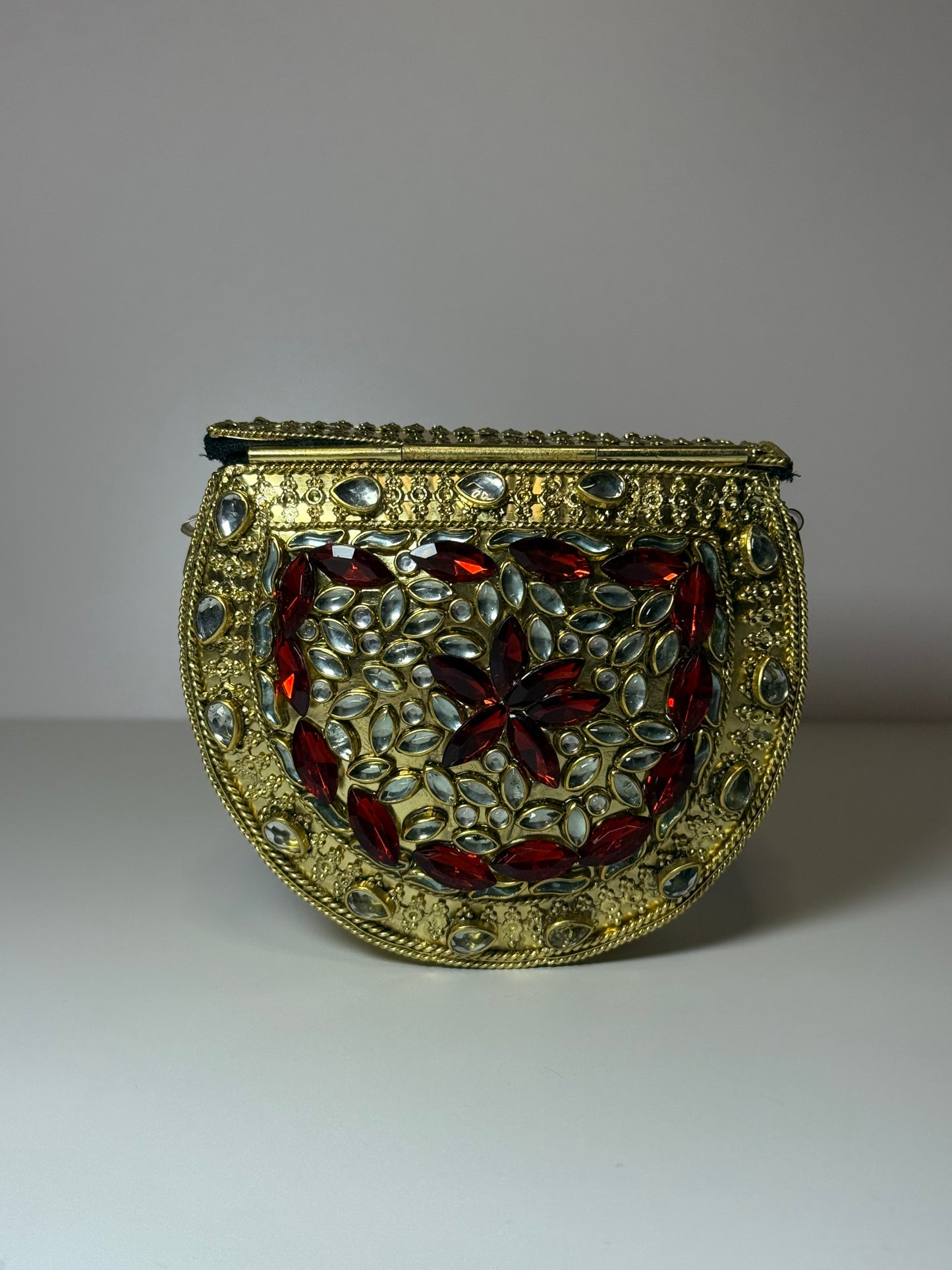 Gulaabi Kundan Clutch