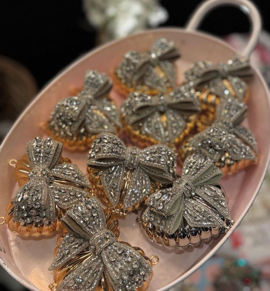 Mini Heart Clutch - Silver