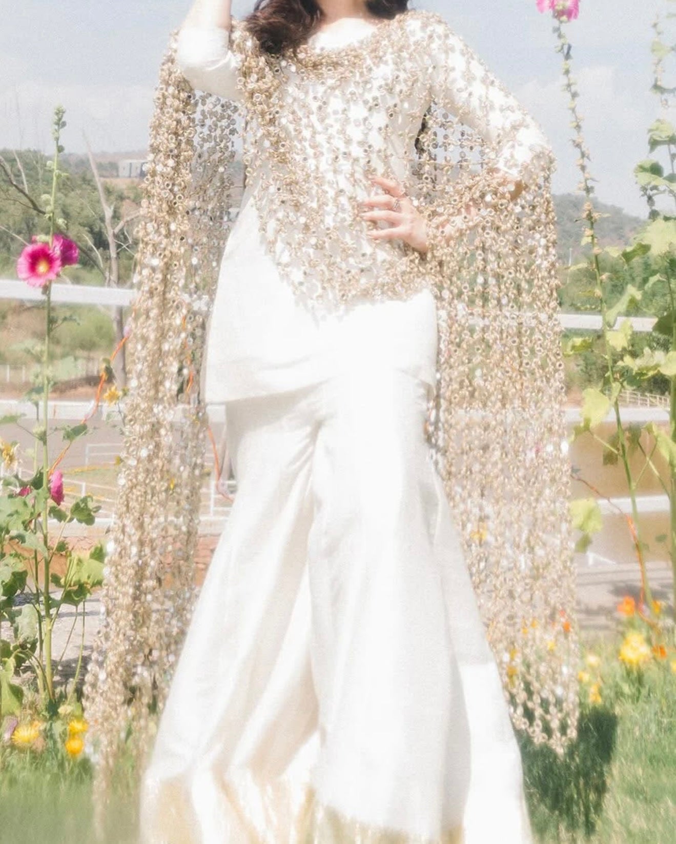 Posheeda Sheesh Dupatta - Silver